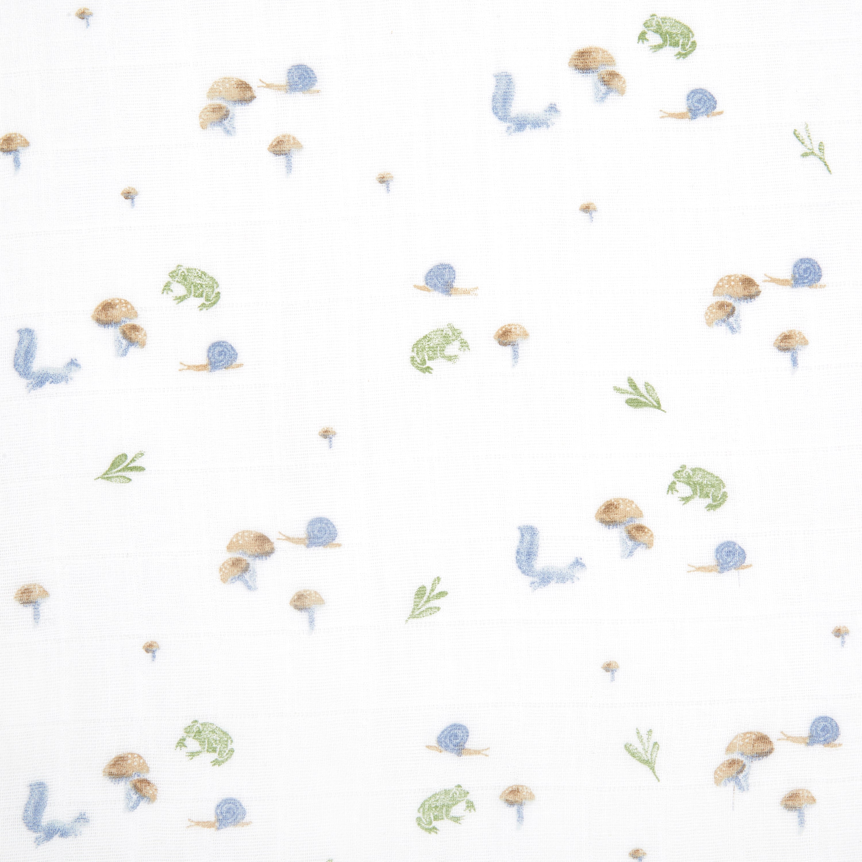 4pk ORGANIC muslin swaddles - outdoors