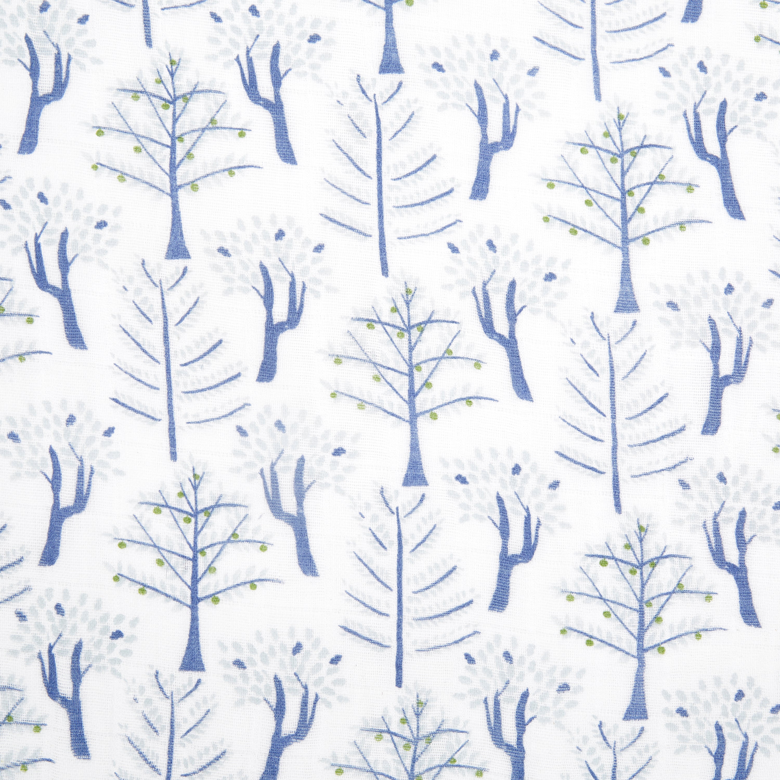 4pk ORGANIC muslin swaddles - outdoors