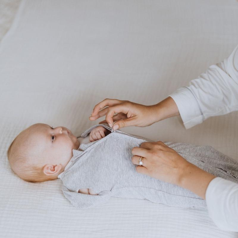 aden + anais Essentials Savannah Spots Newborn Snug Swaddle 0-3 months 2pk