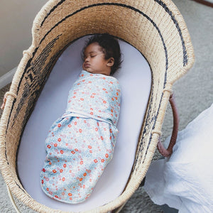 aden + anais essentials wrap swaddle 3 pack - Fairy Tale Flowers 0-3 months